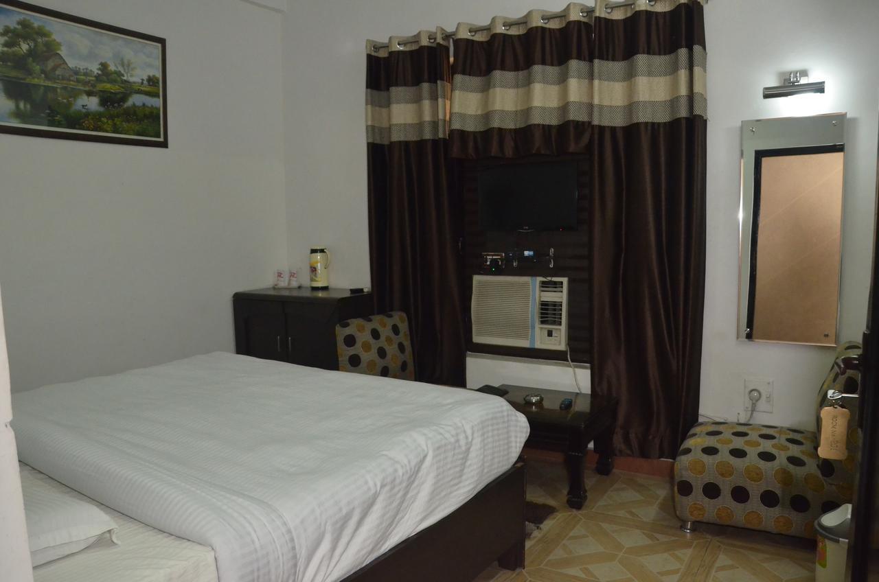 Hotel Royal Classic Bareilly Exterior photo