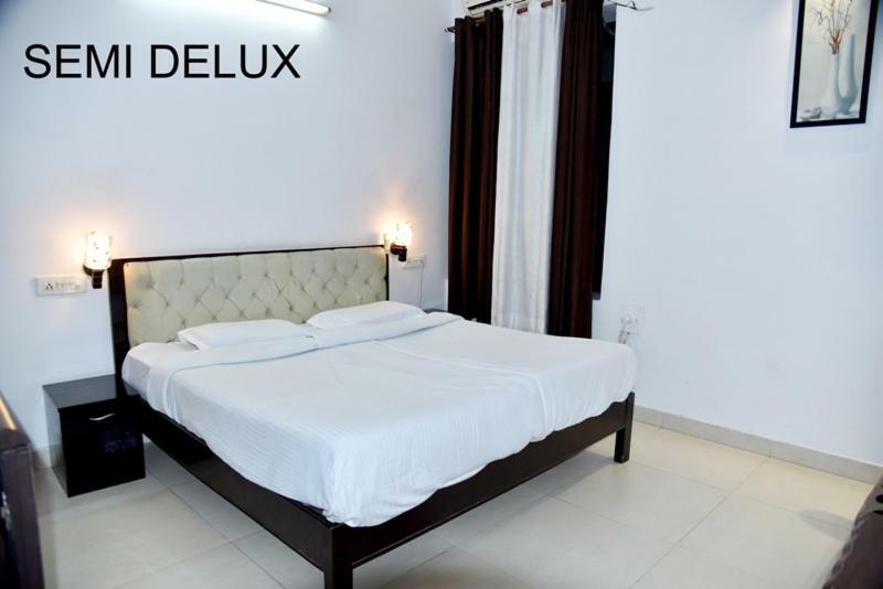 Hotel Royal Classic Bareilly Exterior photo